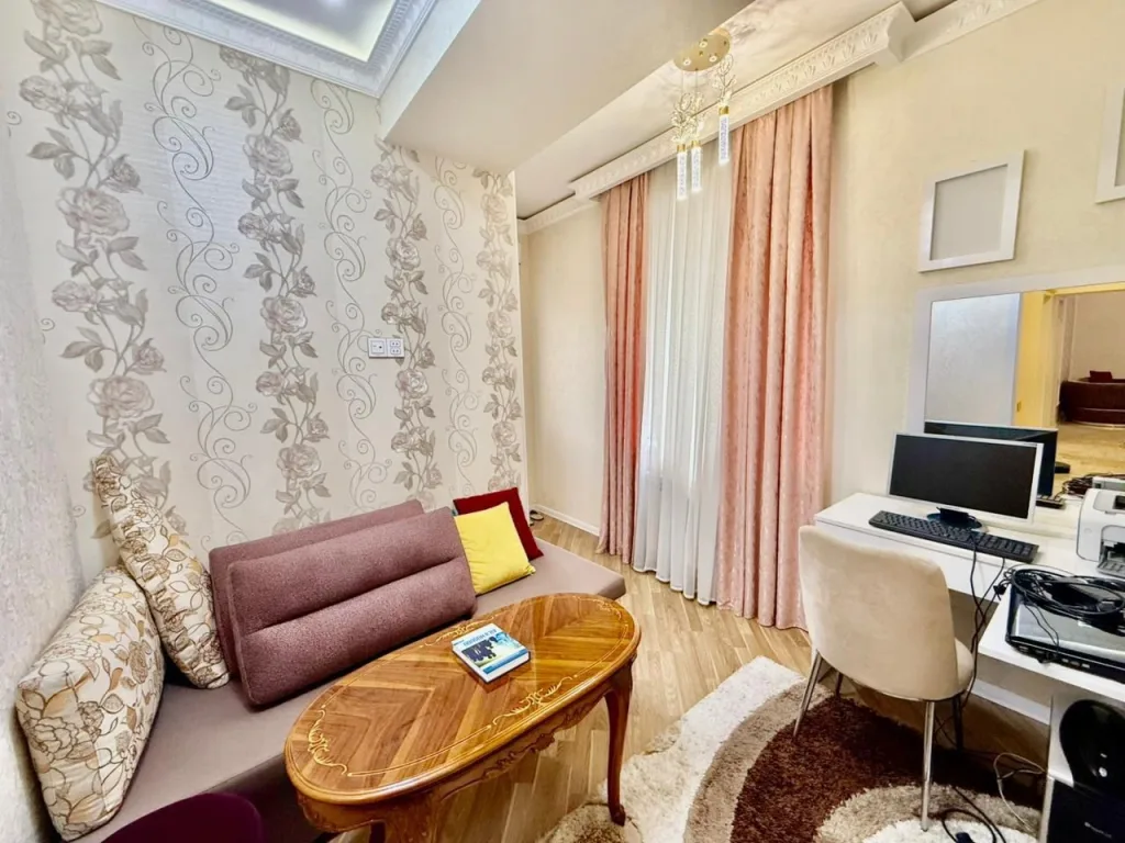 5-комнатная квартира, 160 м², Ясамальский район — 10
