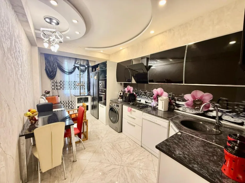5-комнатная квартира, 160 м², Ясамальский район — 5