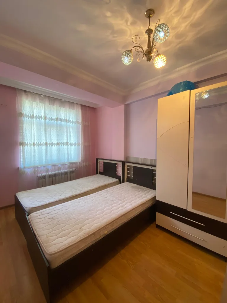 2-комнатная квартира, 74 м², Хырдалан — 4